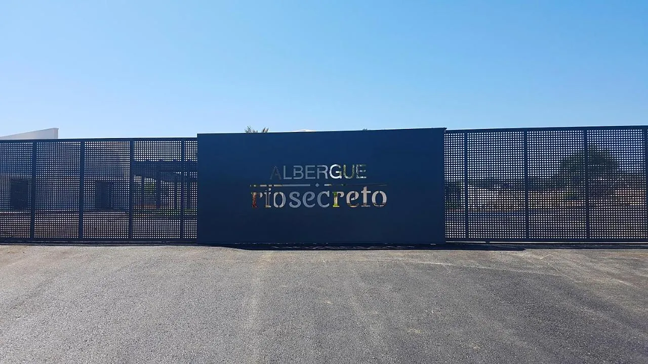 Vandrerhjem Complejo Rural Rio Secreto Vandrehjem Hornachuelos Spanien